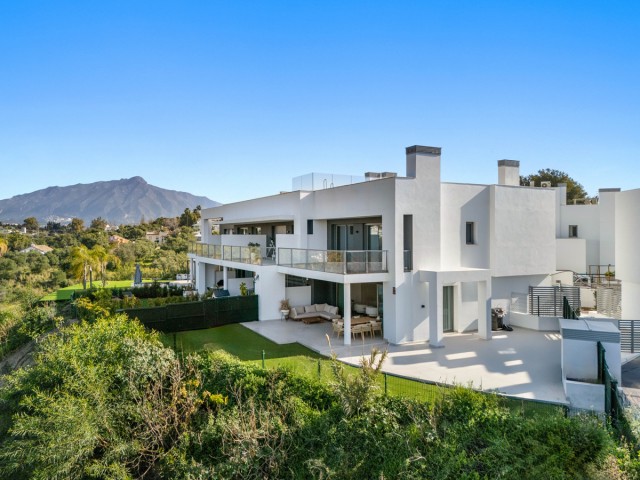 Huvila, Guadalmina Alta