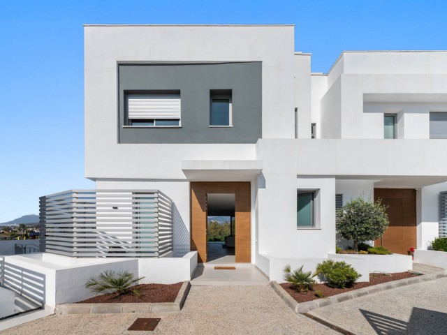 3 Makuuhuoneen Huvila Guadalmina Alta