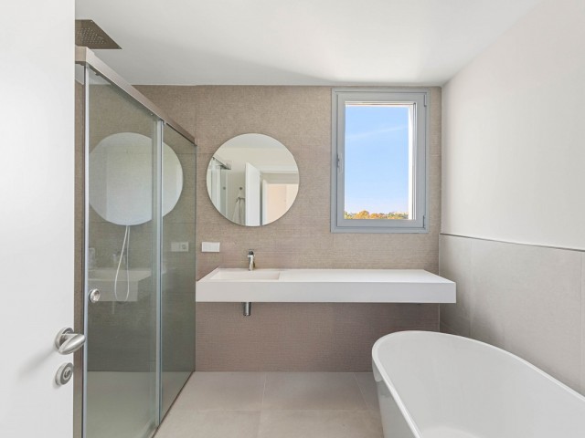 3 Makuuhuoneen Huvila Guadalmina Alta