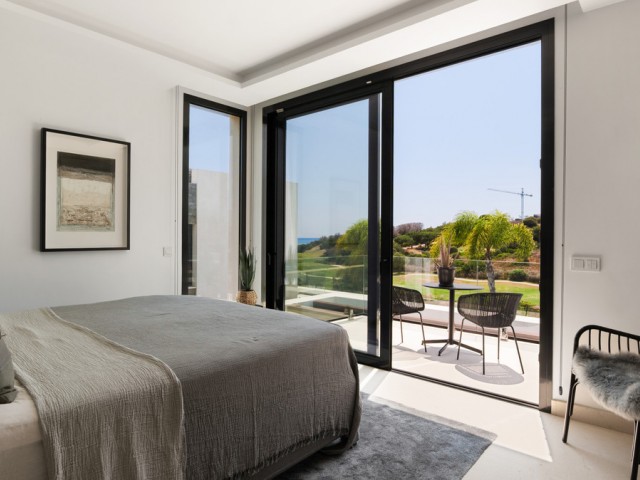 Villa avec 5 Chambres  à Cabopino