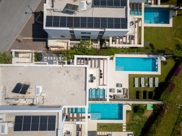 Villa avec 5 Chambres  à Cabopino