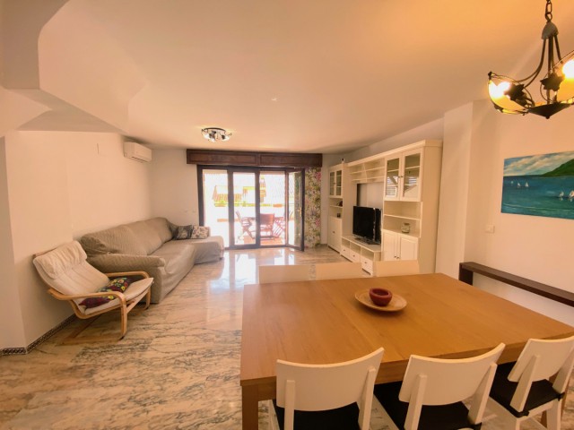 4 Bedrooms Townhouse in Manilva