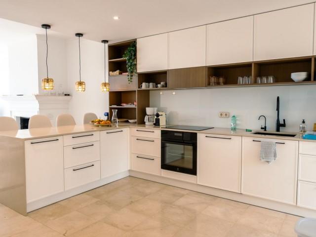 3 Makuuhuoneen Huvila Elviria