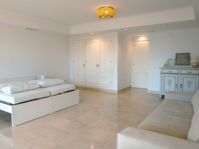 3 Makuuhuoneen Huvila Elviria