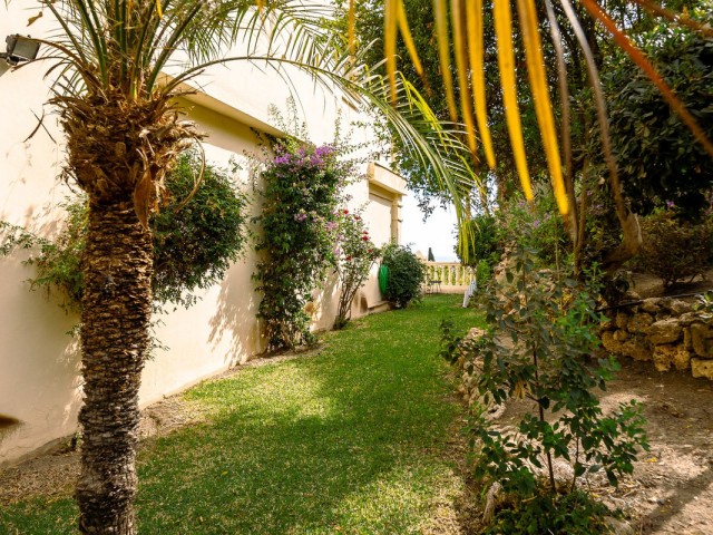 3 Makuuhuoneen Huvila Elviria