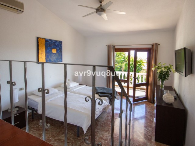 7 Soveroms Villa i Mijas Costa