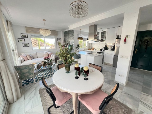 Kattohuoneisto Nueva Andalucía