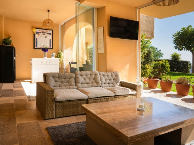 3 Bedrooms Apartment in Benahavís