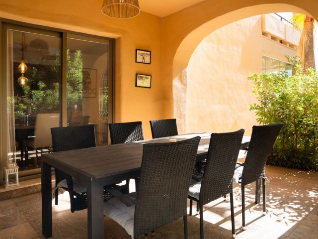 3 Bedrooms Apartment in Benahavís