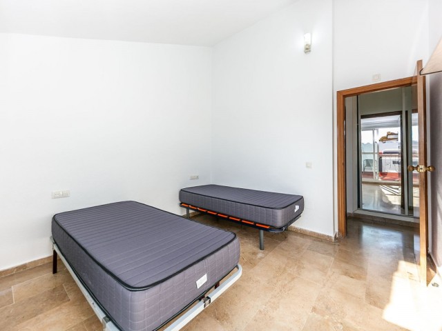 Appartement avec 4 Chambres  à Benalmadena