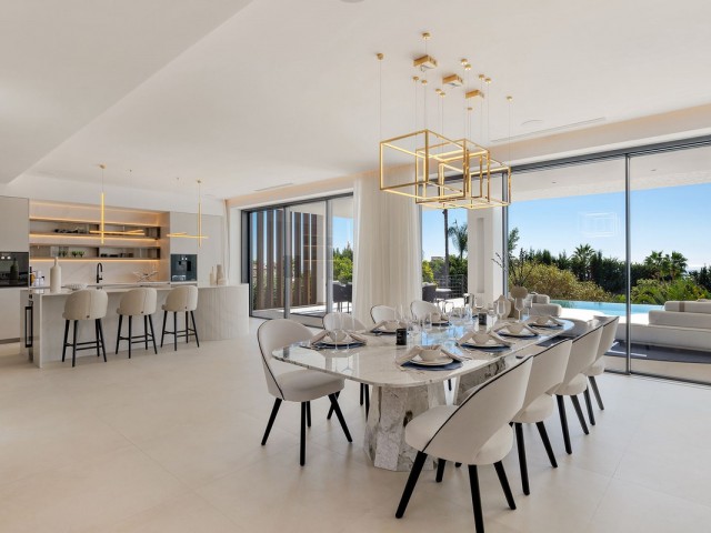 Villa con 5 Dormitorios  en Sierra Blanca