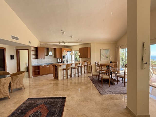 4 Sovrums Villa i Higueron