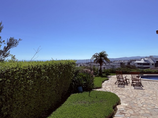 4 Sovrums Villa i Higueron