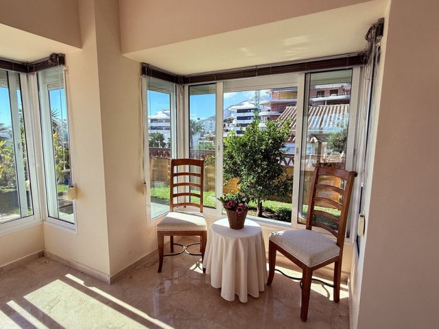 4 Sovrums Villa i Higueron