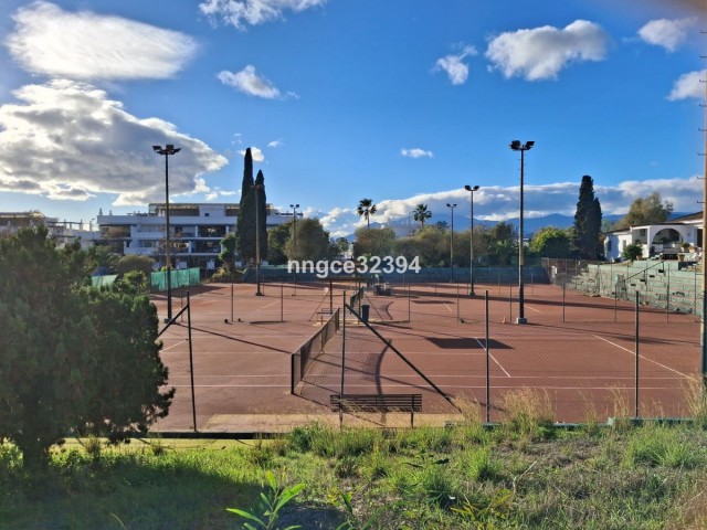 2 Makuuhuoneen Huoneisto Puerto Banús