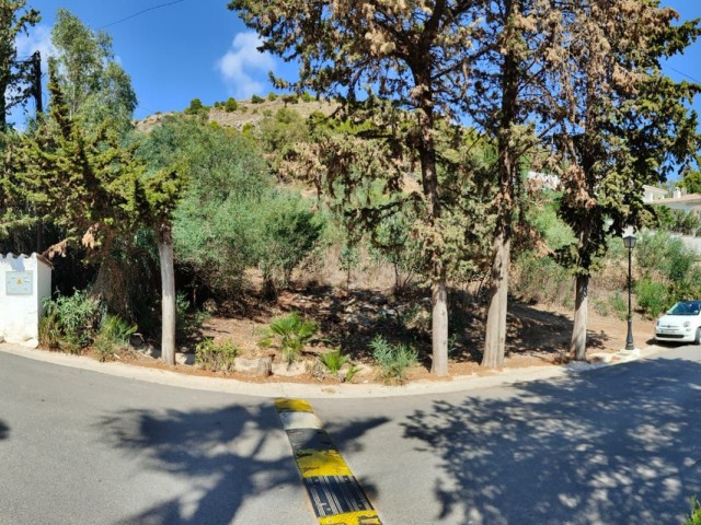  Tomt i Benalmadena Pueblo