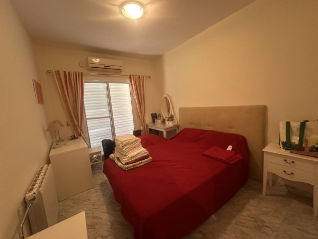 Adosado con 4 Dormitorios  en Aloha