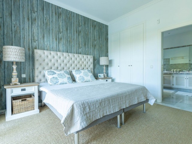 Villa con 4 Dormitorios  en Sierra Blanca