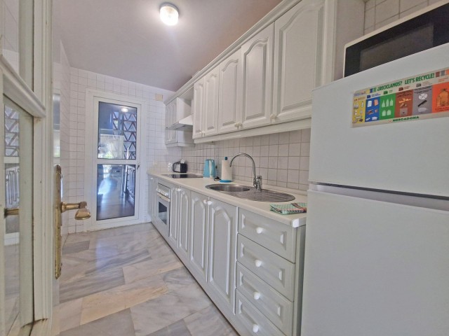 Apartamento con 2 Dormitorios  en Calahonda