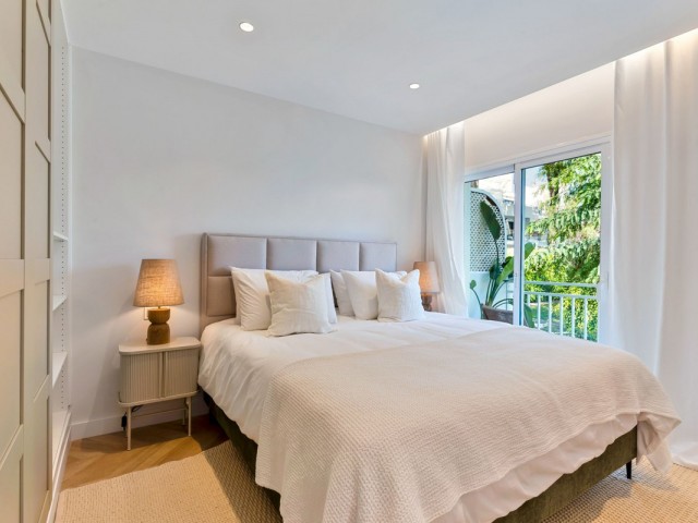 Adosado con 4 Dormitorios  en Nagüeles