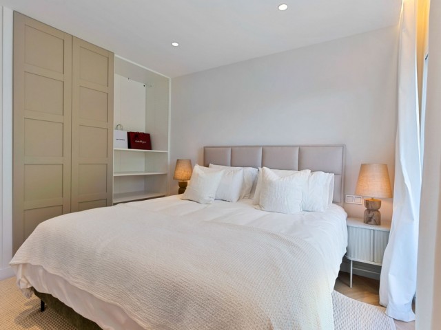 Adosado con 4 Dormitorios  en Nagüeles