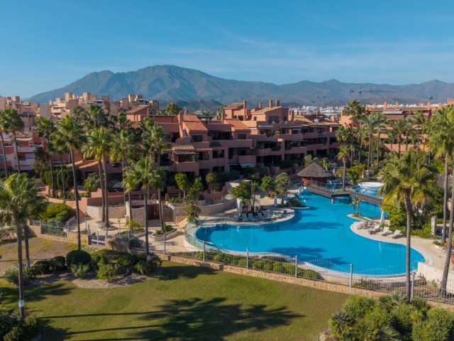 Kattohuoneisto, Estepona