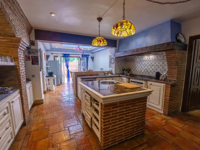 5 Makuuhuoneen Huvila Nueva Andalucía