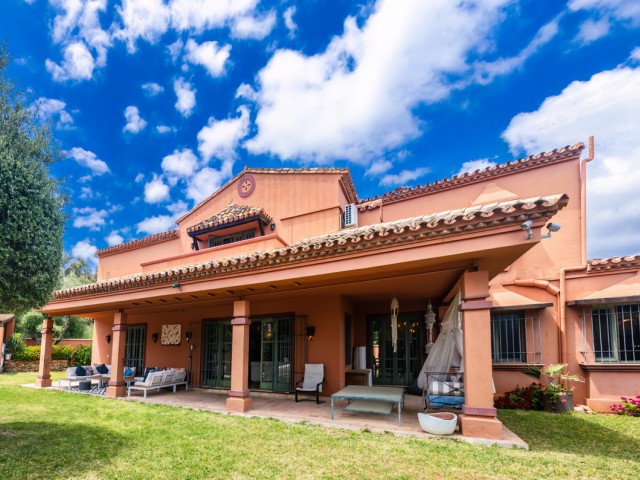 Villa, Nueva Andalucia