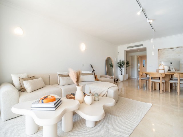 Apartment, La Quinta, R5263918