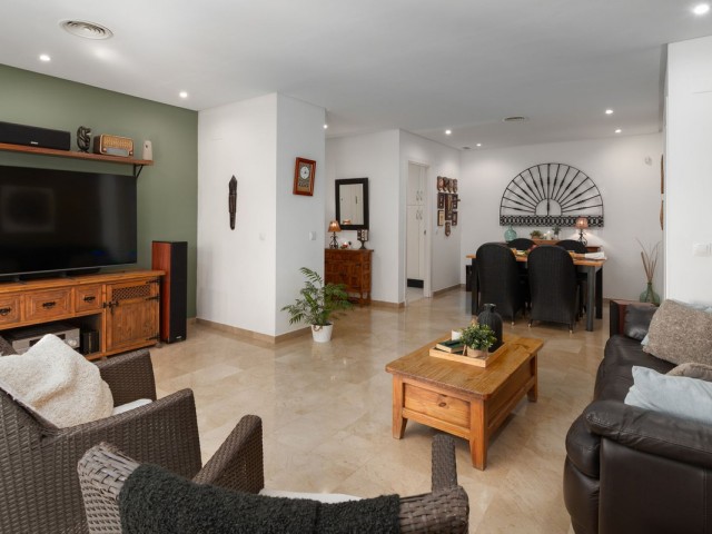 2 Bedrooms Apartment in Torrequebrada