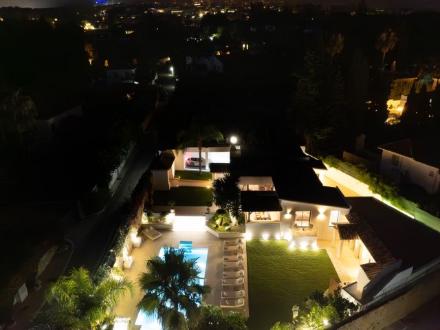 6 Bedrooms Villa in Nagüeles