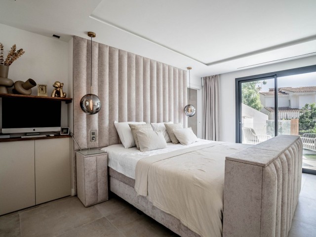 6 Bedrooms Villa in Nagüeles