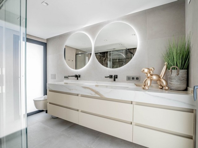 6 Bedrooms Villa in Nagüeles