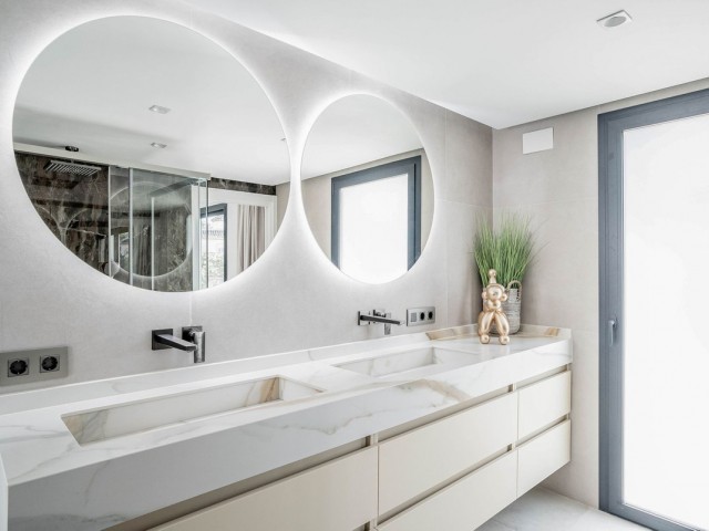 6 Bedrooms Villa in Nagüeles