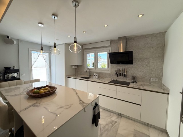 Kattohuoneisto Estepona