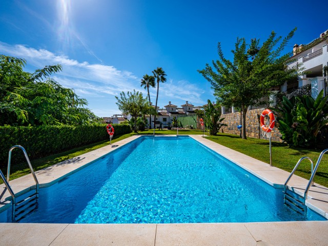 4 Slaapkamer Rijtjeshuis in Estepona