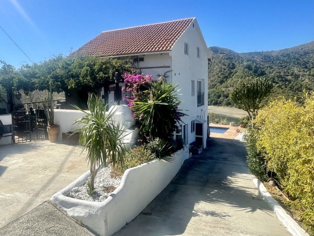 3 Schlafzimmer Villa in Istán