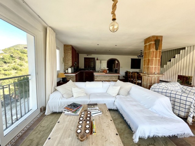 3 Makuuhuoneen Huvila Istán