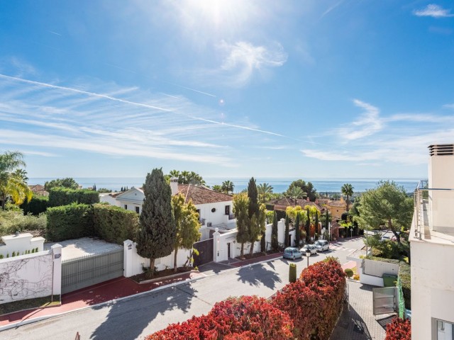 4 Bedrooms Townhouse in The Golden Mile