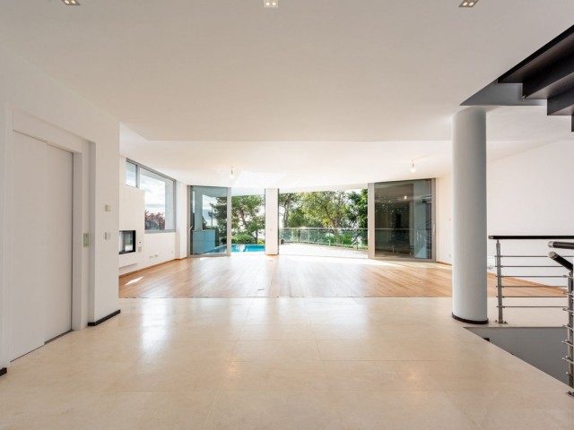 4 Bedrooms Townhouse in The Golden Mile