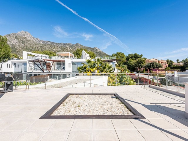 4 Bedrooms Townhouse in The Golden Mile