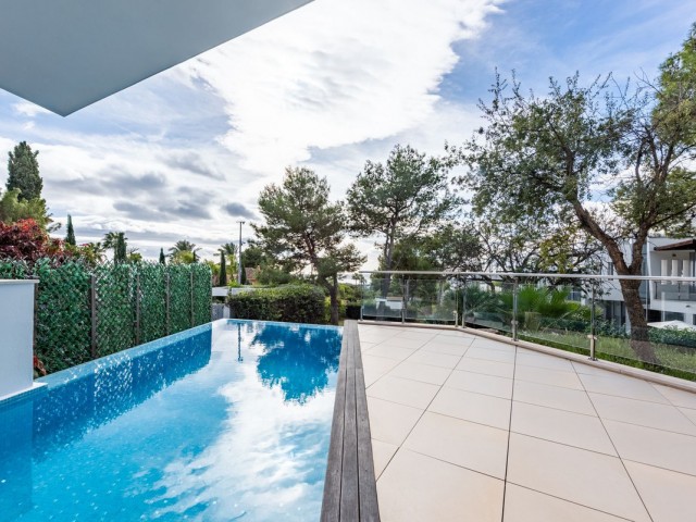 4 Bedrooms Townhouse in The Golden Mile