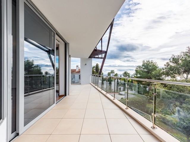 4 Bedrooms Townhouse in The Golden Mile