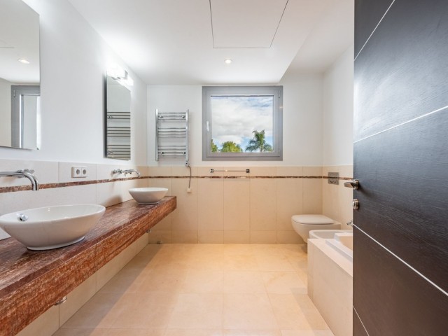 4 Bedrooms Townhouse in The Golden Mile