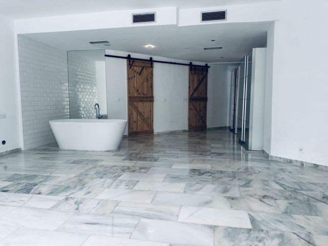 3 Makuuhuoneen Huoneisto Marbella