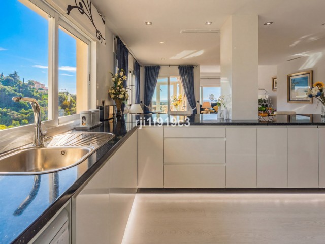 2 Sovrums Lägenhet i Elviria