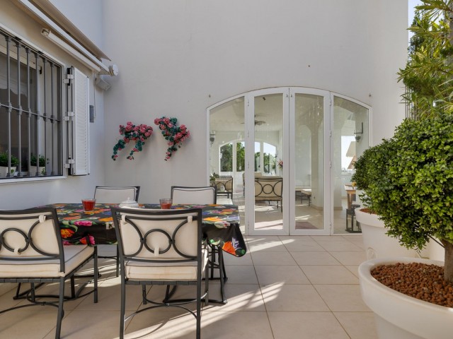 Apartamento con 3 Dormitorios  en La Heredia