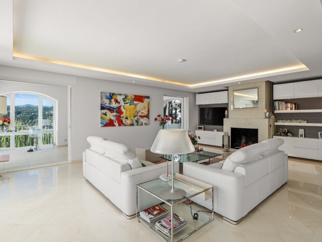 Apartamento con 3 Dormitorios  en La Heredia