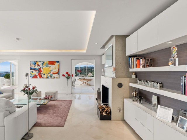 Apartamento con 3 Dormitorios  en La Heredia