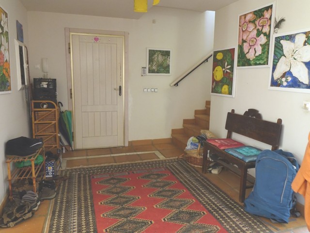 Villa avec 4 Chambres  à Valtocado